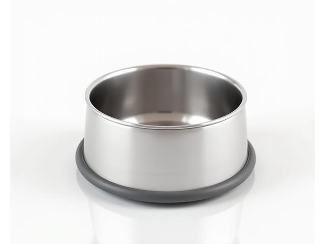 Classic non-slip stainless steel dog bowl.